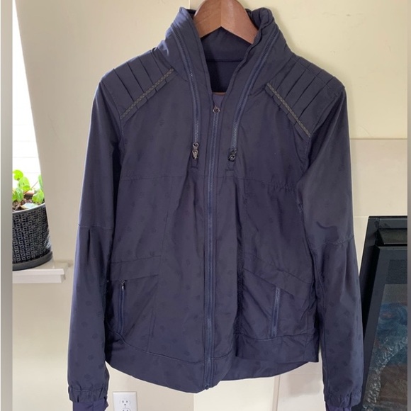 Lululemon Jacket - Picture 3 of 5
